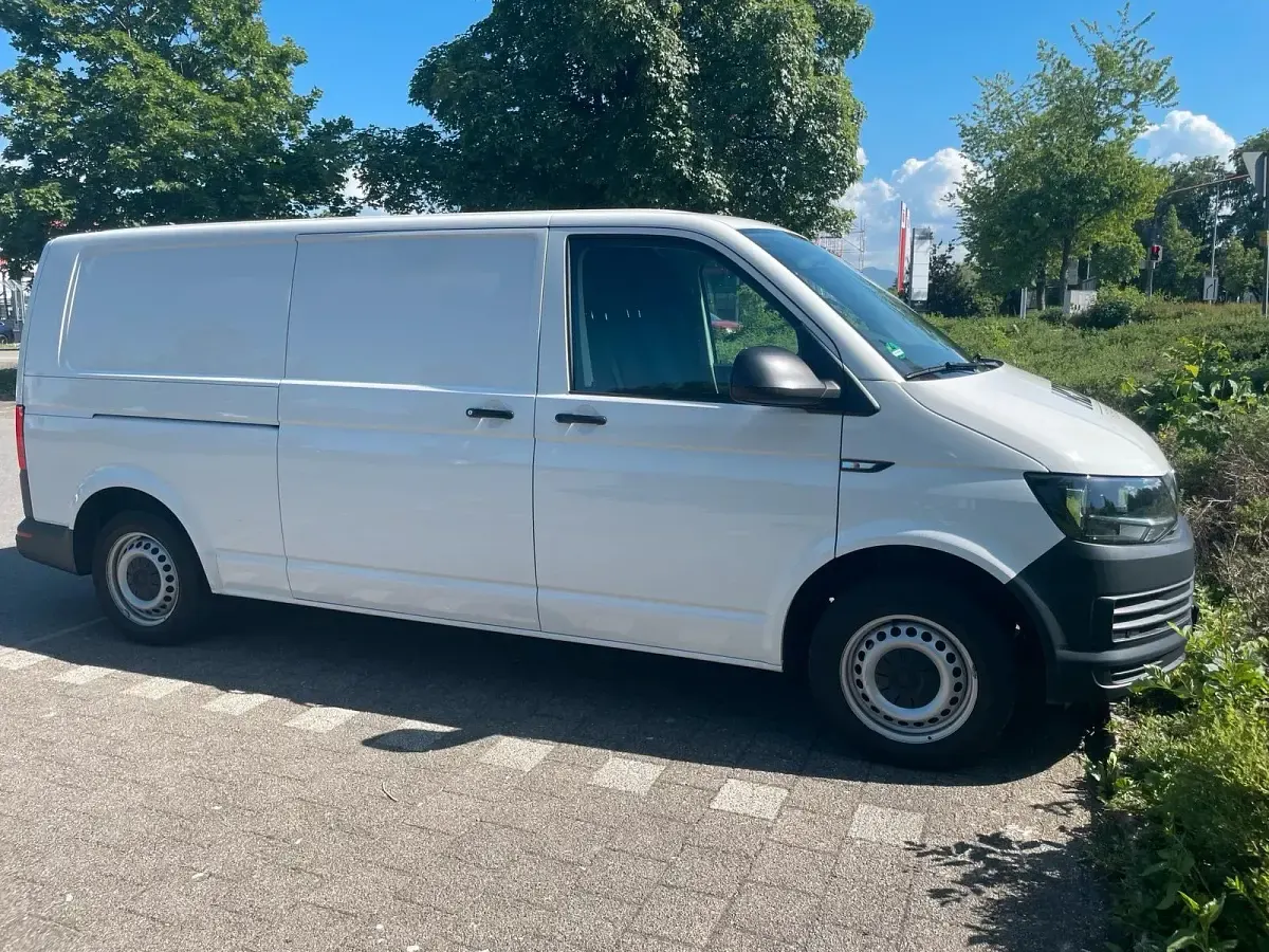 Gebraucht VW Transporter 102 PS (75 kW) 2019 Weiß Van