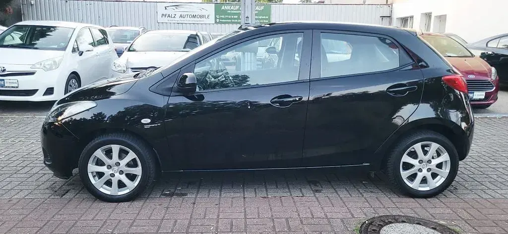 Gebraucht Mazda 2 Independence 75 PS (55 kW) 2009 Schwarz Kleinwagen