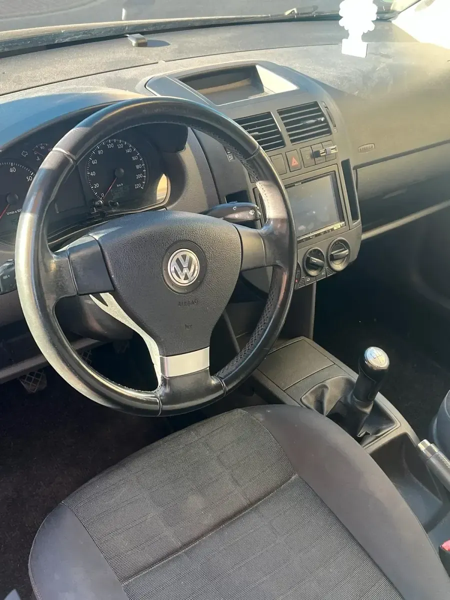 Käytetty VW Polo 80 HP (58 kW) 2007 Musta Viistoperä
