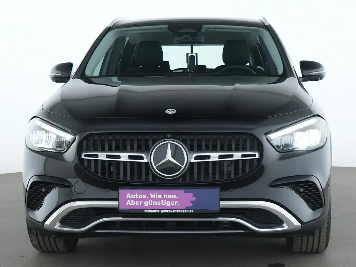 Gebraucht Mercedes GLA200 Progressive 163 PS (119 kW) 2025 Nachtschwarz SUV