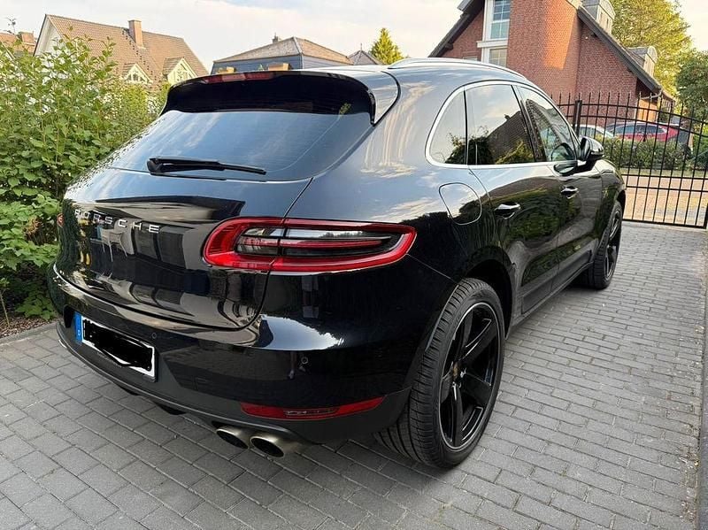Second-hand Porsche Macan S 340 CP (250 kW) 2017 Negru SUV