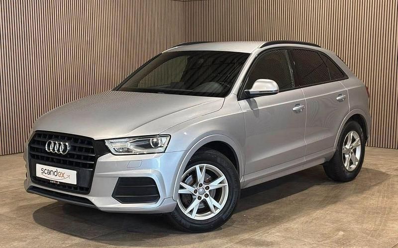 Silber Gebraucht 2016 Audi Q3 Sport SUV | 9.700 € (Guter Preis) - Bild 1/4