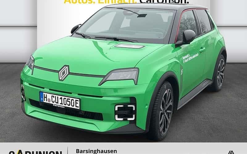 Grün Gebraucht 2025 Renault R5 Komfort Kleinwagen | 32.960 € (Etwas zu teuer) - Bild 1/4