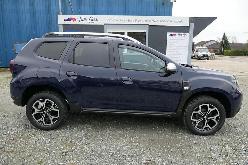 Gebraucht Dacia Duster Prestige 114 PS (83 kW) 2018 Blau SUV