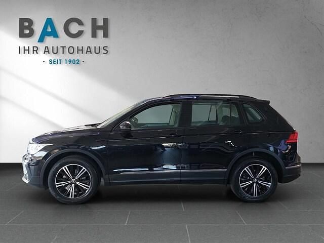 Gebraucht VW Tiguan Life 150 PS (110 kW) 2021 Deep black perleffekt SUV