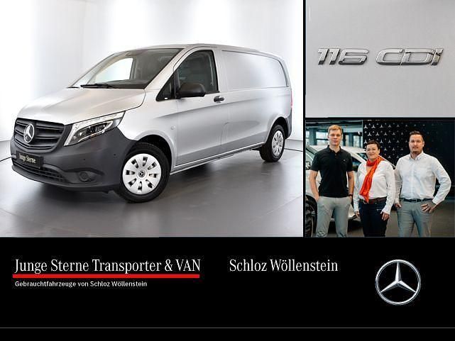 Brillantsilber metallic Gebraucht 2022 Mercedes Vito Van / Kleinbus | 23.645 € - Bild 1/4