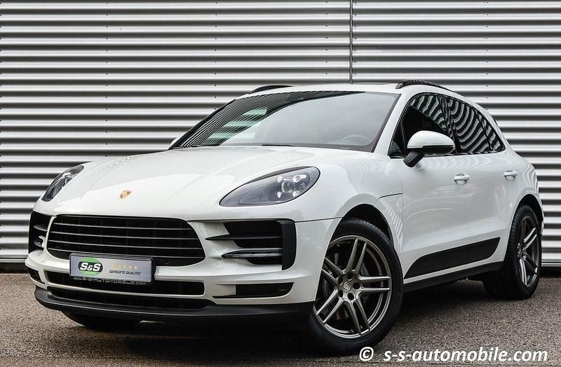 Weiß (c9a) Gebraucht 2021 Porsche Macan S SUV | 58.900 € (Fairer Preis) - Bild 1/4