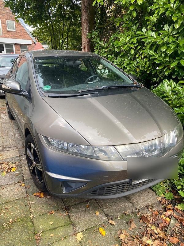Grau Gebraucht 2007 Honda Civic LS Limousine | 2.700 € (Fairer Preis) - Bild 1/4