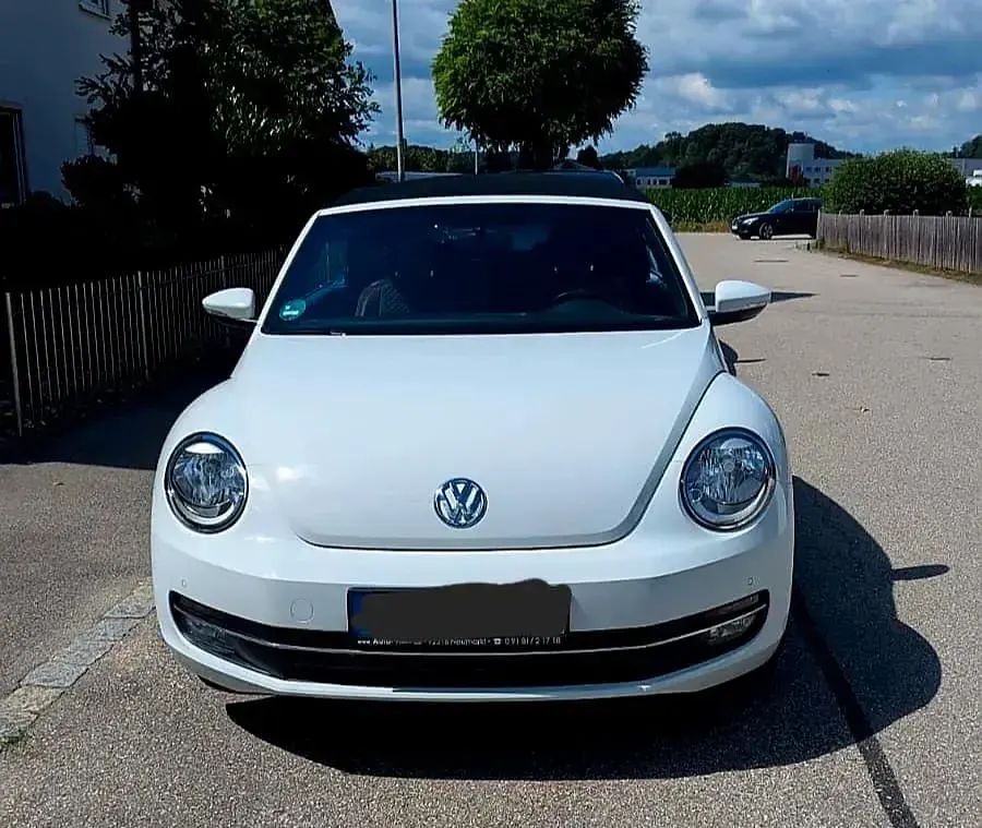 Gebraucht VW Beetle Allstar 105 PS (77 kW) 2016 Weiß Kleinwagen