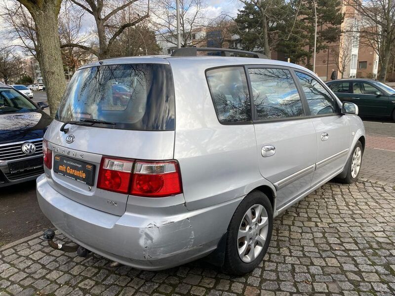 Gebraucht Kia Carens EX 113 PS (83 kW) 2006 Silber Van / Kleinbus