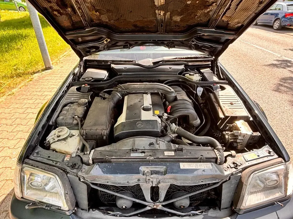 Gebraucht Mercedes SL280 196 PS (144 kW) 1997 Schwarz Cabrio