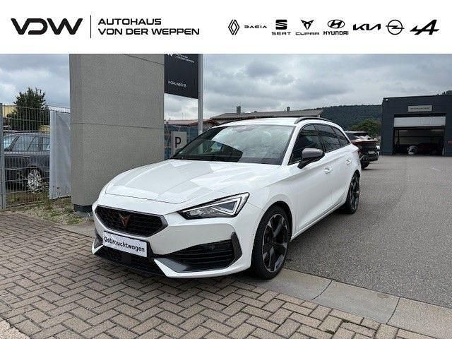 Weiß Gebraucht 2022 Cupra Leon Basis Limousine | 27.880 € (Fairer Preis) - Bild 1/4