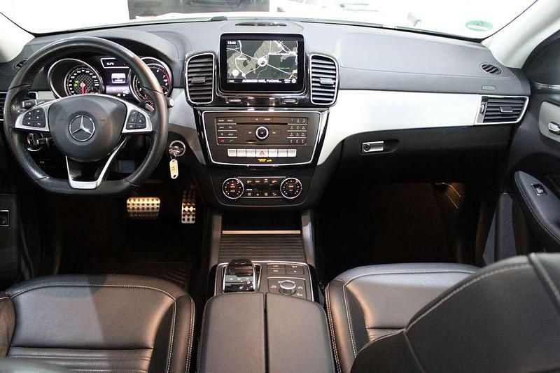 Gebraucht Mercedes GLE450 AMG Sport 367 PS (269 kW) 2016 Diamantweiss Coupé