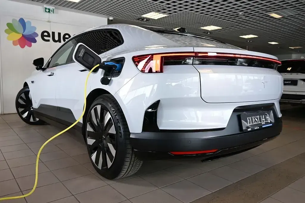 Gebraucht Polestar 4 200 kW (272 PS) 2024 Silber SUV