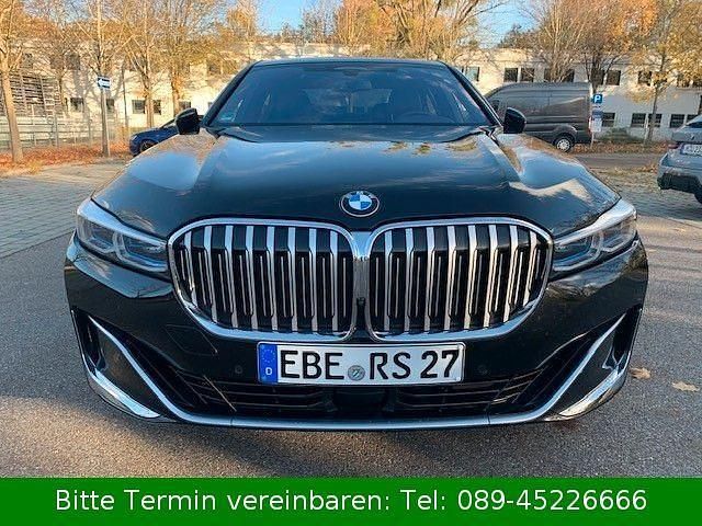 Gebraucht BMW 750L 530 PS (389 kW) 2022 Schwarz Limousine