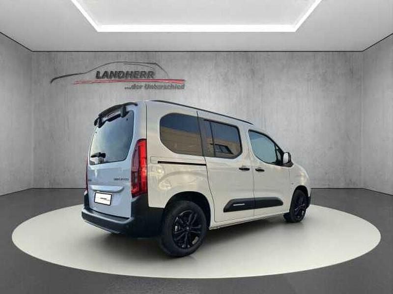 Neu Citroën Berlingo 131 PS (96 kW) 2025 Grau artense Van / Kleinbus