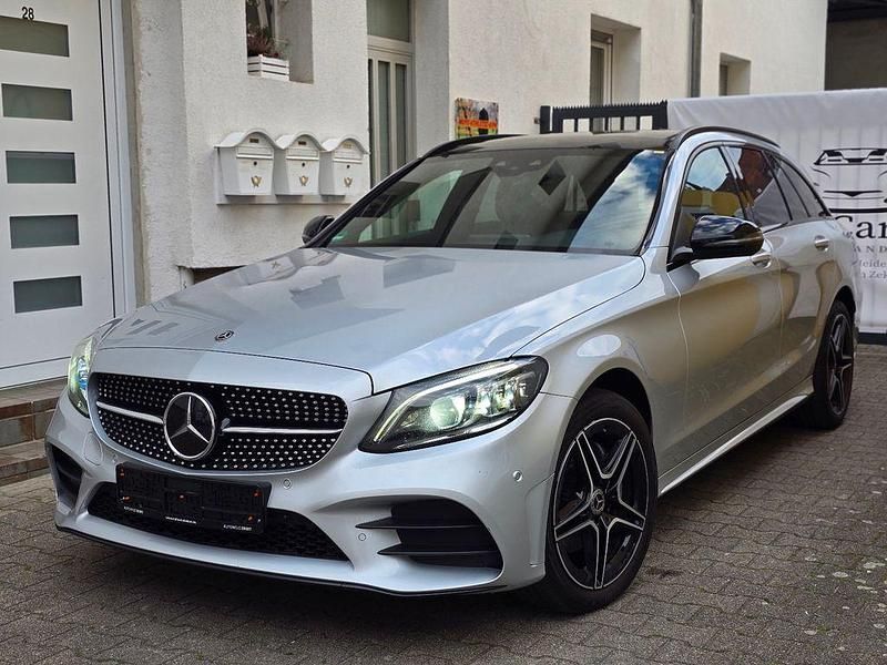 Silber Gebraucht 2020 Mercedes 220 AMG Limousine | 19.900 € (Superpreis) - Bild 1/4