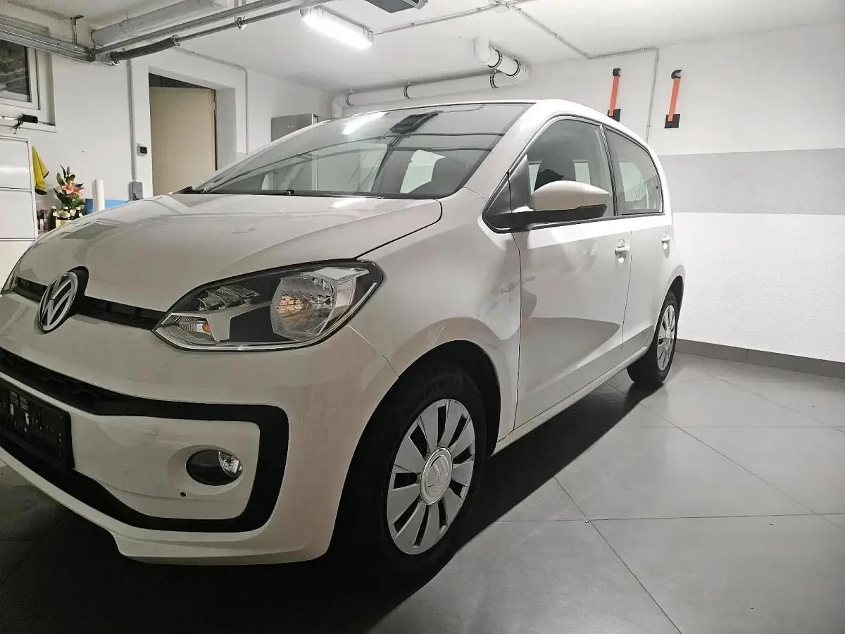 Usado VW up! 60 CV (44 kW) 2019 Blanco Utilitario