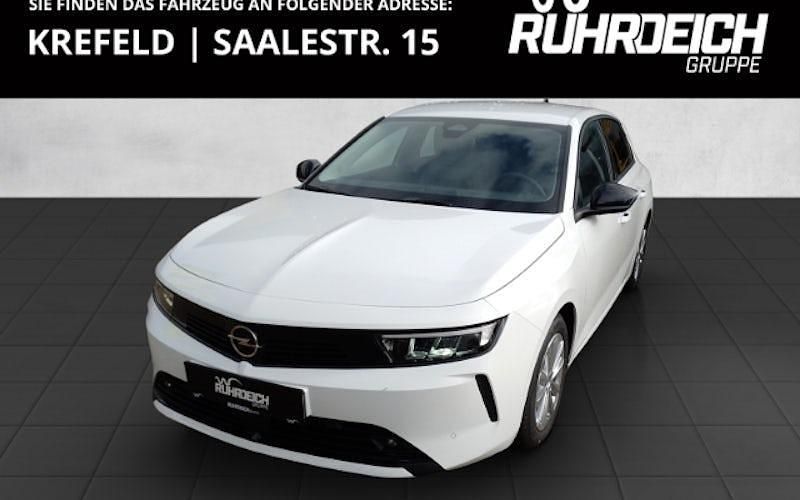 Weiss Gebraucht 2024 Opel Astra Enjoy Limousine | 23.580 € (Fairer Preis) - Bild 1/4