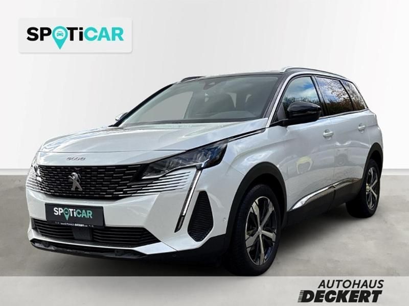 Weiß Gebraucht 2022 Peugeot 5008 Allure Van / Kleinbus | 29.990 € (Etwas zu teuer) - Bild 1/1