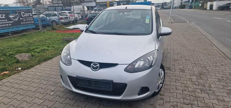 Usata Mazda 2 Independence 75 CV (55 kW) 2009 Argento Berlina