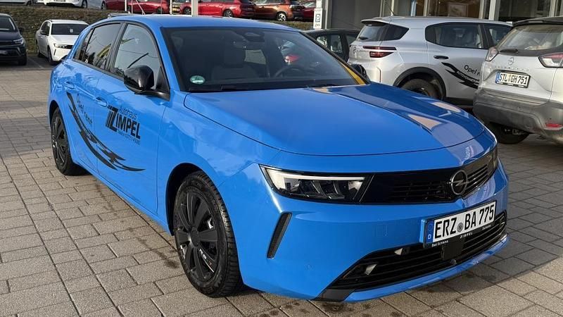 Gebraucht Opel Astra Edition 131 PS (96 kW) 2025 Blau Limousine