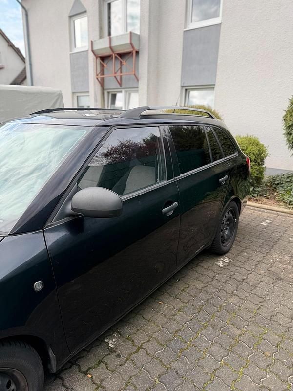 Gebraucht Skoda Fabia 60 PS (44 kW) 2009 Schwarz Kleinwagen