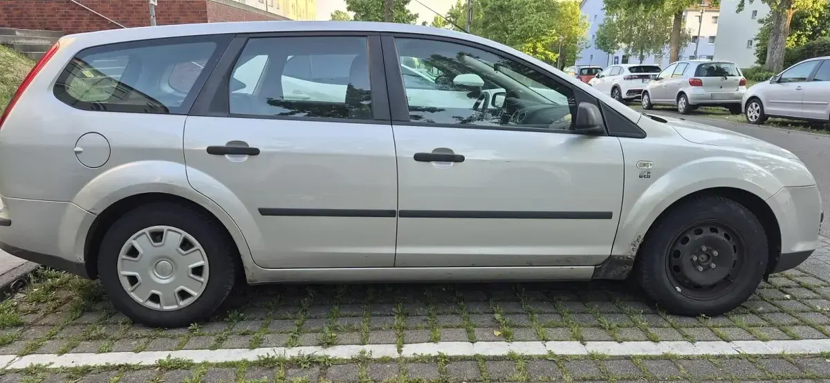 Gebraucht Ford Focus 101 PS (74 kW) 2006 Silber Kombi