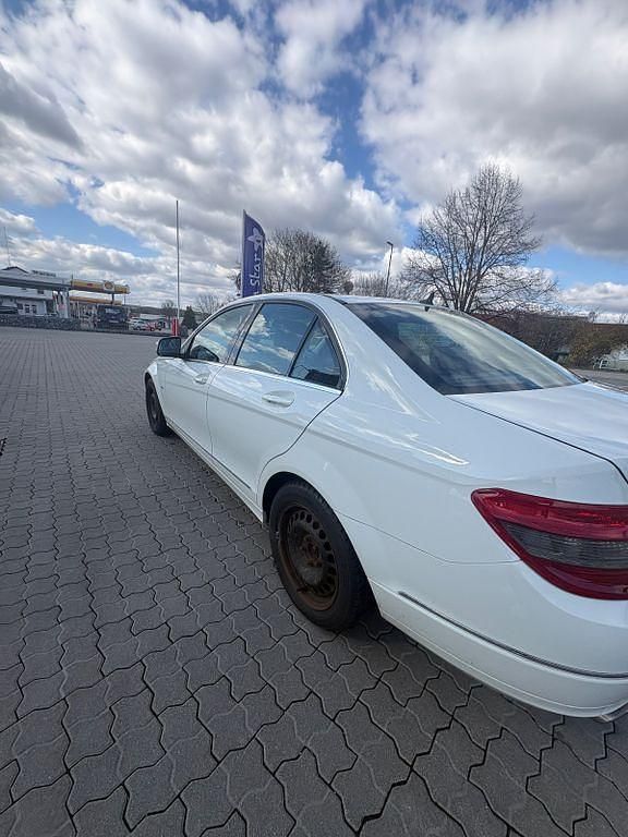 Gebraucht Mercedes 200 184 PS (135 kW) 2007 Weiß Limousine