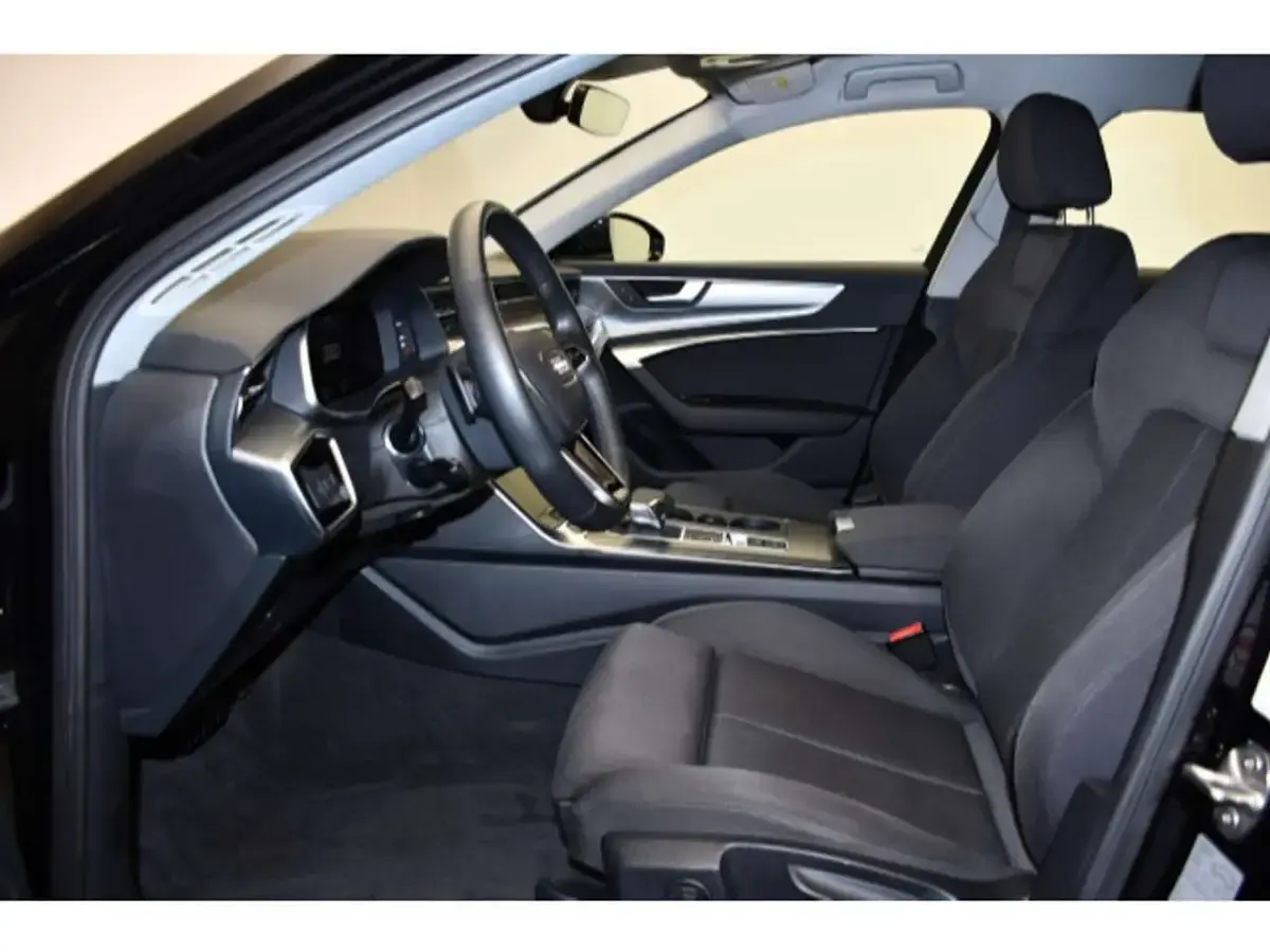 Gebraucht Audi A6 Sport 299 PS (219 kW) 2022 Brillantschwarz Kombi