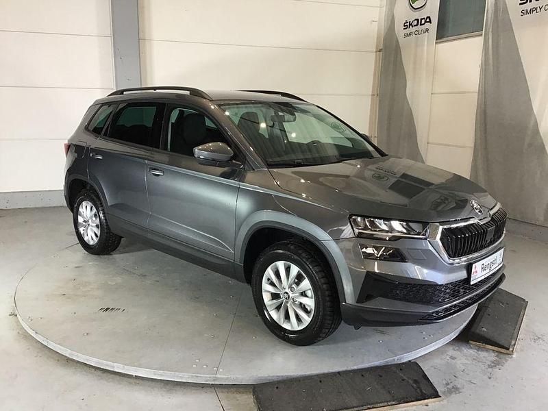 Neu Skoda Karoq Selection 150 PS (110 kW) 2026 Grau SUV
