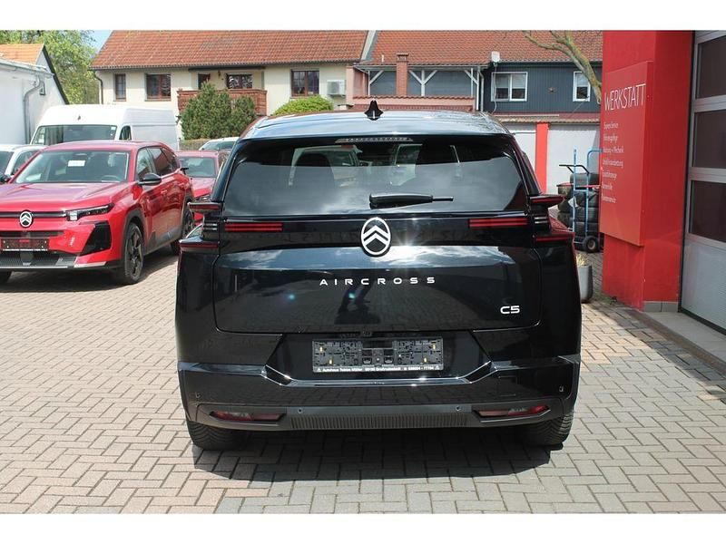 Neu Citroën C5 145 PS (106 kW) 2026 Schwarz SUV