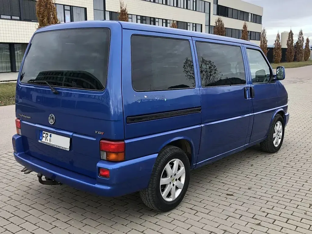 Gebraucht VW Multivan 151 PS (111 kW) 2001 Blau Van / Kleinbus