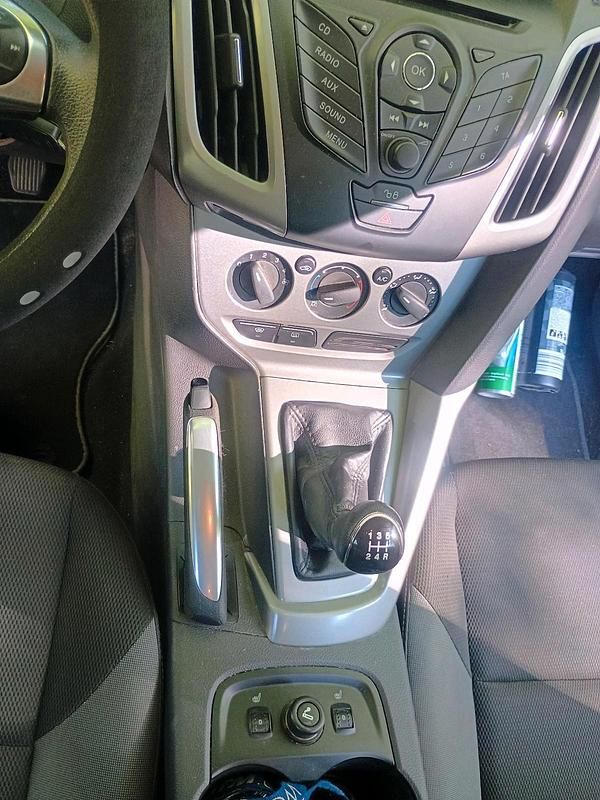 Second-hand Ford Focus 125 CP (91 kW) 2012 Albastru Break