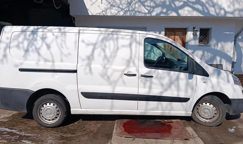 Gebraucht Peugeot Expert 128 PS (94 kW) 2015 Weiß Van