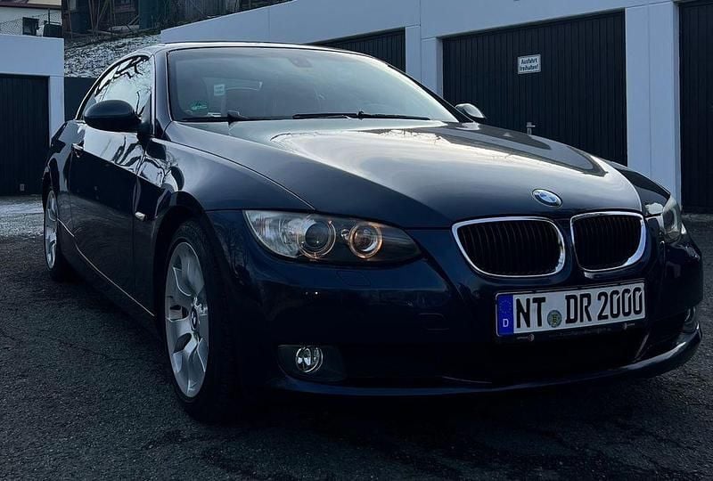 Blau Gebraucht 2009 BMW 320 Cabriolet Cabrio | 9.300 € (Fairer Preis) - Bild 1/4