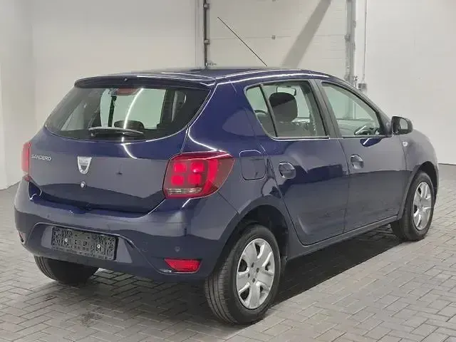 Gebraucht Dacia Sandero Comfort 73 PS (53 kW) 2020 Blau (marineblau) Kleinwagen