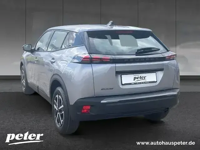 Gebraucht Peugeot 2008 Style 101 PS (74 kW) 2025 Met. artense silber SUV