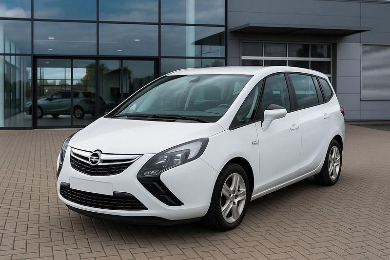 Weiß Gebraucht 2014 Opel Zafira Tourer Selection Van / Kleinbus | 3.900 € (Superpreis) - Bild 1/1