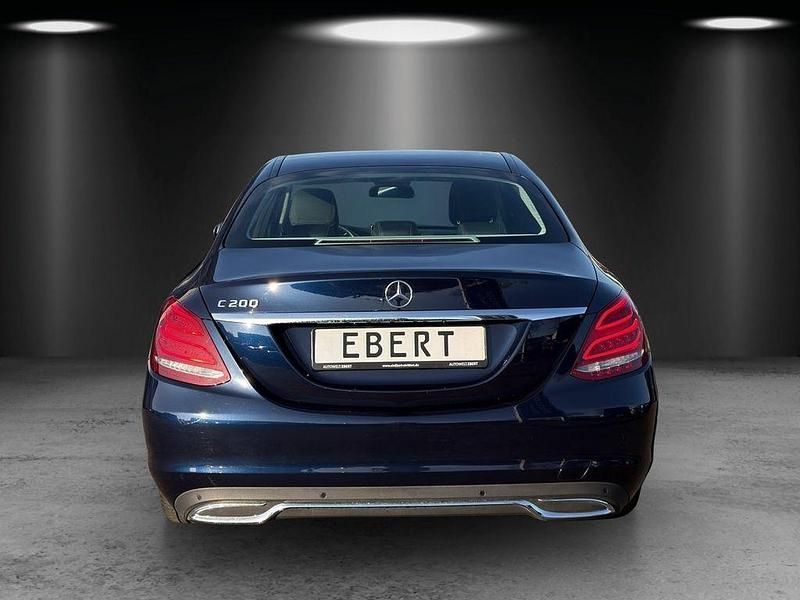 Gebraucht Mercedes C200 184 PS (135 kW) 2016 Blau Limousine