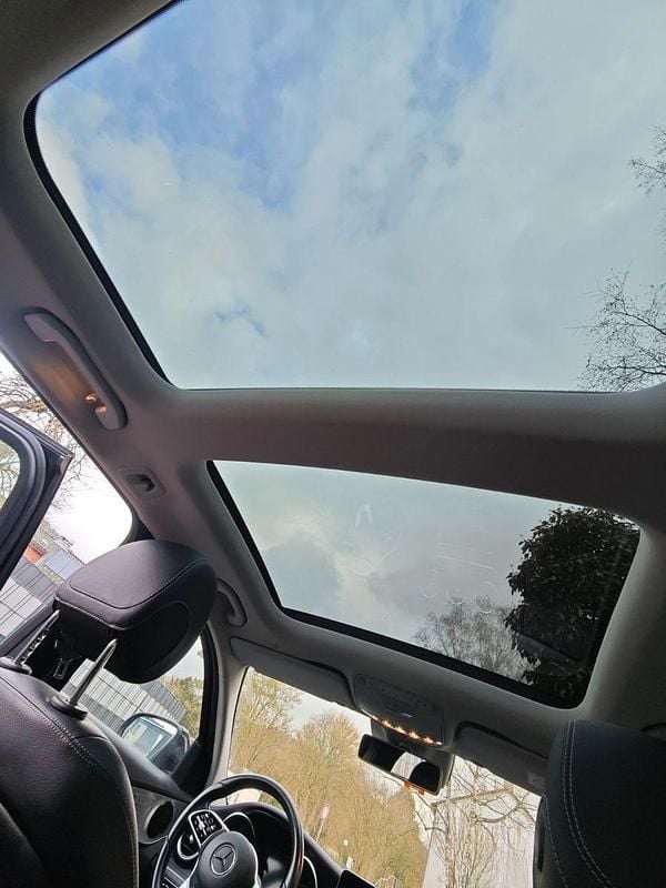 Gebraucht Mercedes C300e 306 PS (225 kW) 2020 Kombi