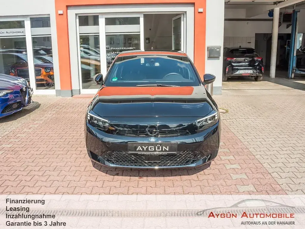 Gebraucht Opel Corsa 131 PS (96 kW) 2024 Karbon schwarz metallic Kleinwagen