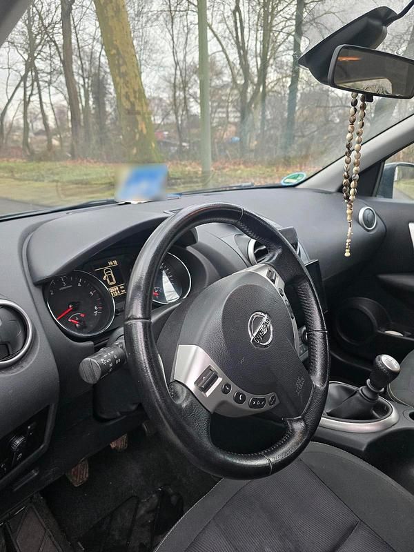 Gebraucht Nissan Qashqai 110 PS (80 kW) 2012 Schwarz SUV