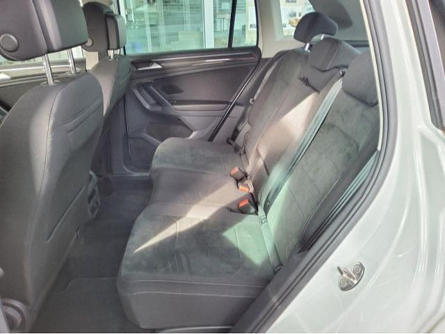 Gebraucht VW Tiguan Elegance 150 PS (110 kW) 2023 Pure white SUV