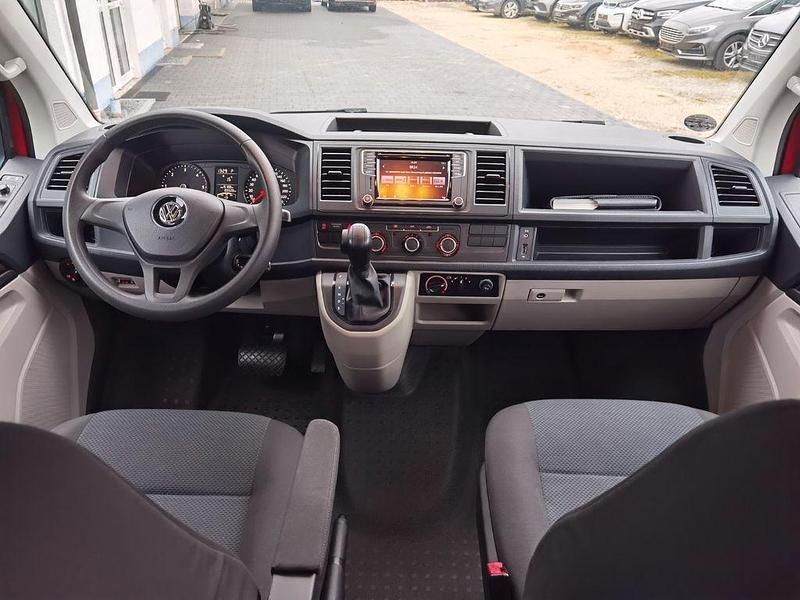 Gebraucht VW Transporter 150 PS (110 kW) 2018 Rot Van