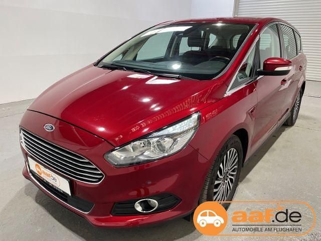 Gebraucht Ford S-MAX Titanium 150 PS (110 kW) 2019 Rot Van / Kleinbus