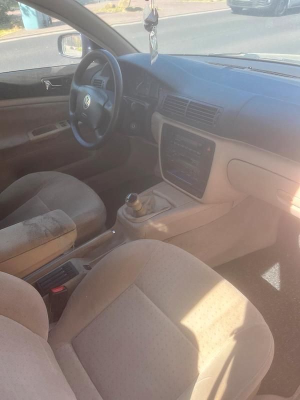 Gebraucht VW Passat 1997 Blau Limousine