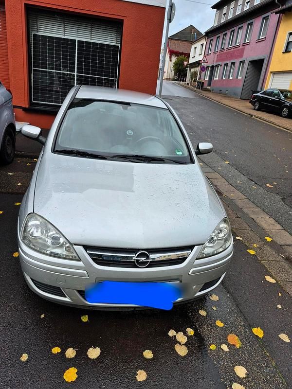 Silber Gebraucht 2004 Opel Corsa Kleinwagen | 2.500 € (Fairer Preis) - Bild 1/4