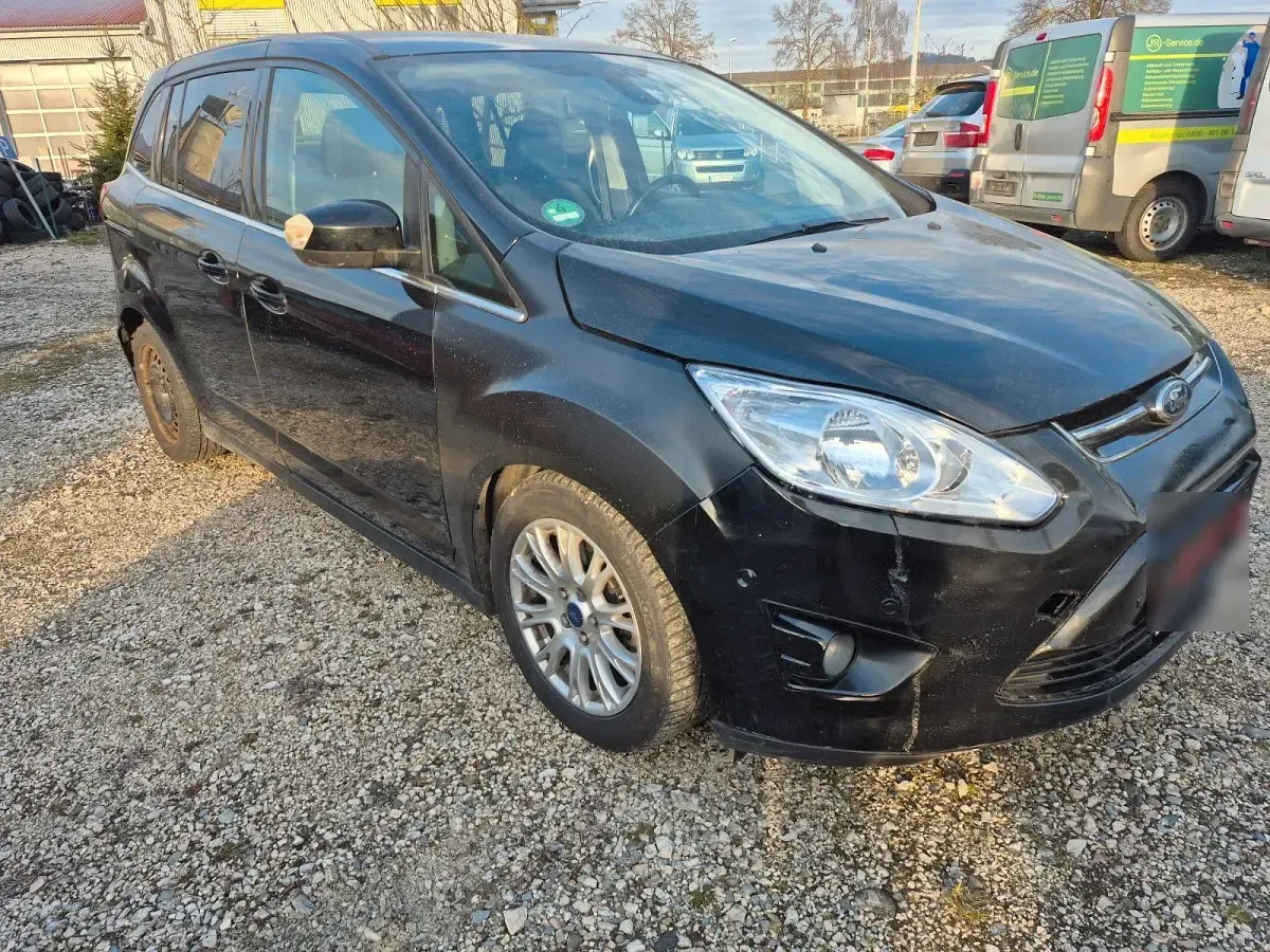 Używany Ford Grand C-Max 140 KM (102 kW) 2011 Czarny Minivan