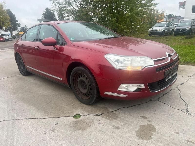 Violett Gebraucht 2011 Citroën C5 Comfort Limousine | 1.999 € - Bild 1/4